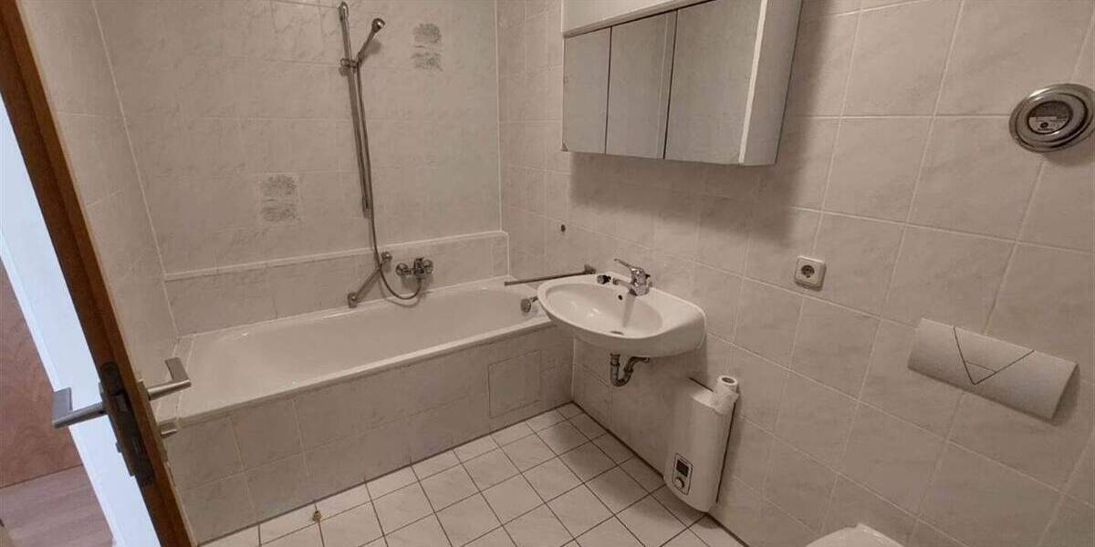 Etagenwohnung Chemnitz Schloßchemnitz - 2 Zimmer, 56 m&sup2;, 59.000&euro; | Angebot:26487079