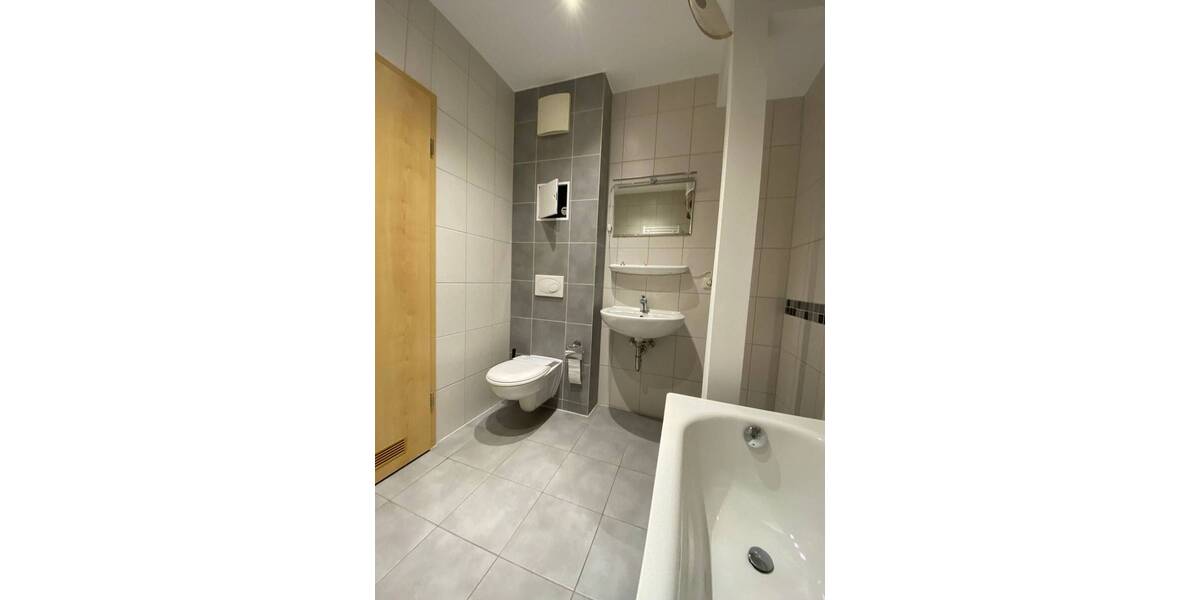 Etagenwohnung Chemnitz Lutherviertel - 3 Zimmer, 57 m&sup2;, 327&euro; | Angebot:26320318
