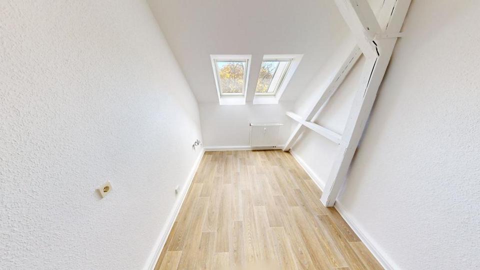Dachgeschoßwohnung Chemnitz Kapellenberg - 2 Zimmer, 72 m&sup2;, 410&euro; | Angebot:26682184
