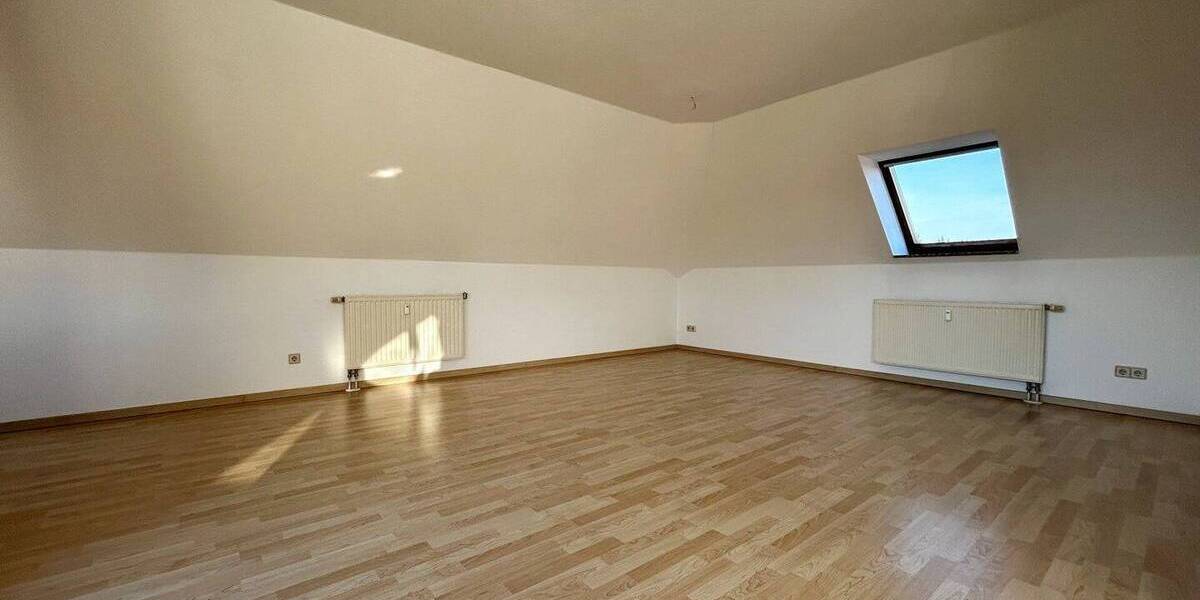 Etagenwohnung Mülsen Mülsen St Jacob - 2 Zimmer, 62 m&sup2;, 400&euro; | Angebot:26156486