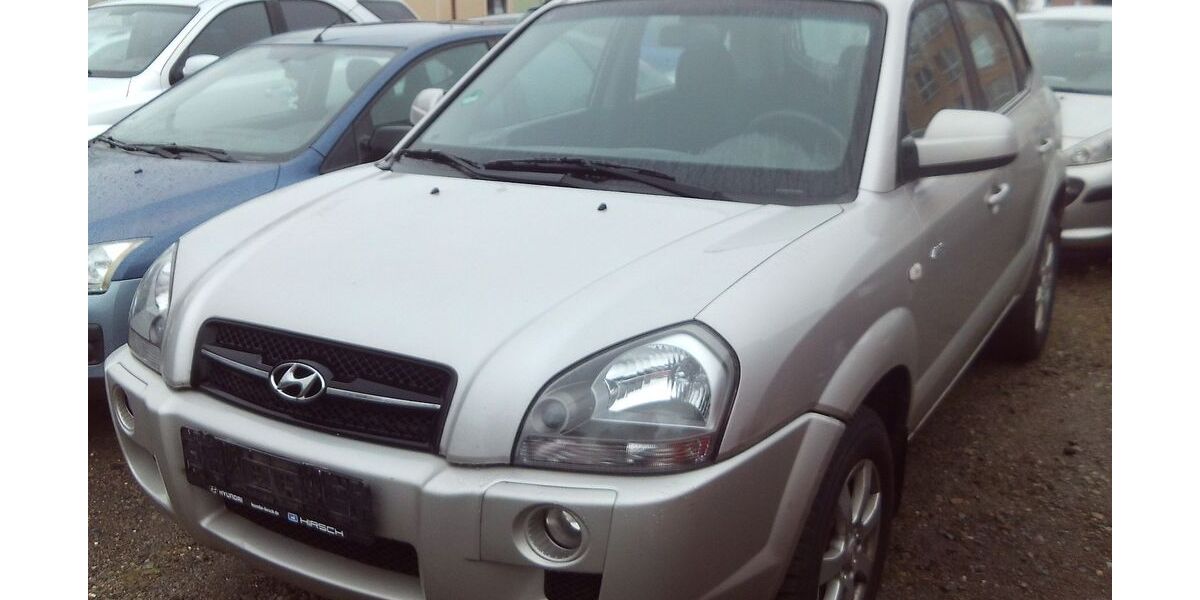 Hyundai TUCSON 239.000 km 1.700 &euro; Limbach-Oberfrohna 09212