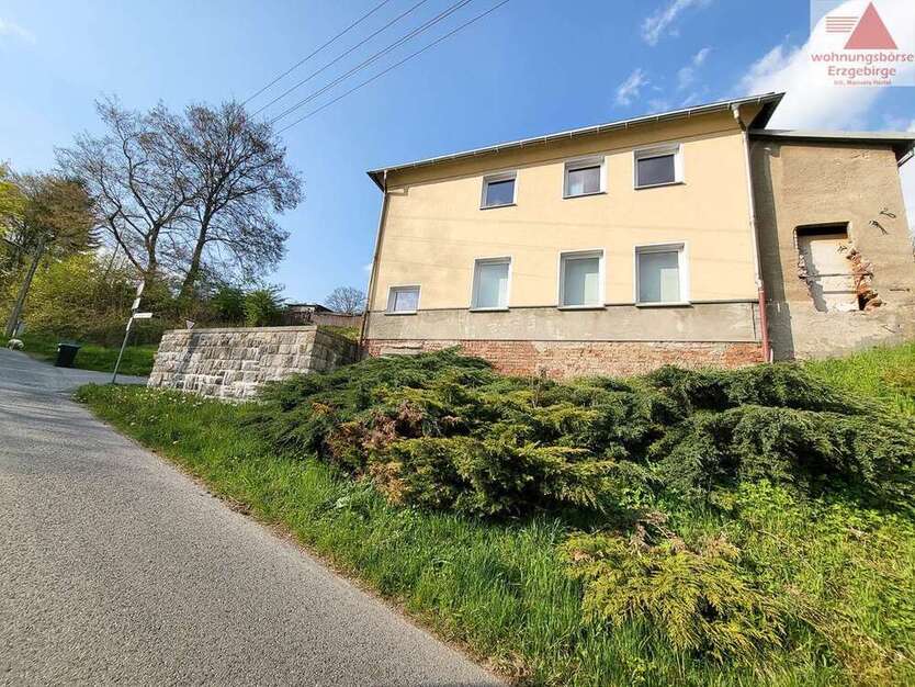 Haus zum Kaufen in Lößnitz 89.900 € 86 m²