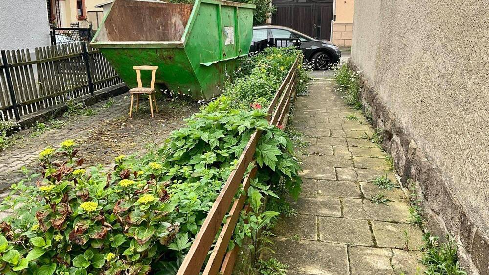 Mehrfamilienhaus, Wohnhaus Burgstädt - 1 Zimmer, 278 m&sup2;, 49.000&euro; | Angebot:25776919