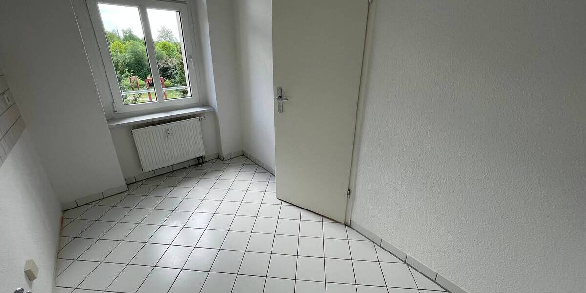 Zimmer Chemnitz Sonnenberg - 3 Zimmer, 70 m&sup2;, 350&euro; | Angebot:26243666