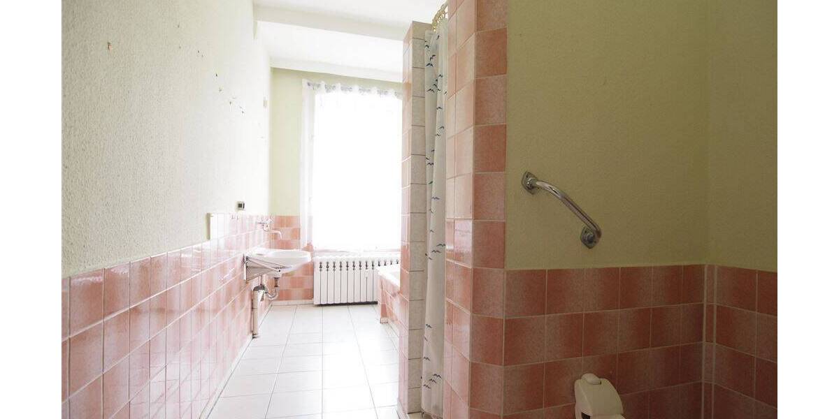 Reihenmittelhaus Frankenberg - 6 Zimmer, 252 m&sup2;, 189.900&euro; | Angebot:25689464