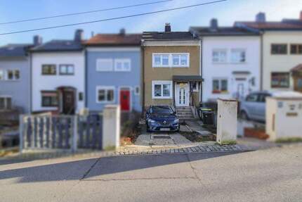 Ab Frühsommer bezugsfreies Reihenmittelhaus mit Garten und 2 Stellplätzen in Borna Heinersdorf 5 zimmer