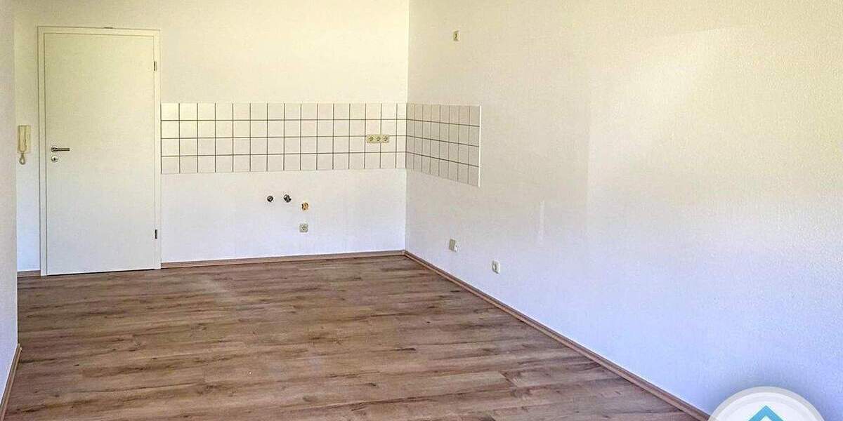 Etagenwohnung Gersdorf - 2 Zimmer, 44 m&sup2;, 260&euro; | Angebot:26796495