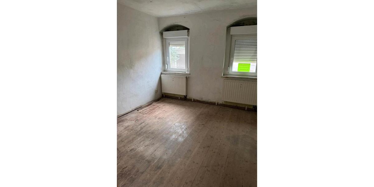 Einfamilienhaus Hainichen - 2 Zimmer, 110 m&sup2;, 95.000&euro; | Angebot:26748641