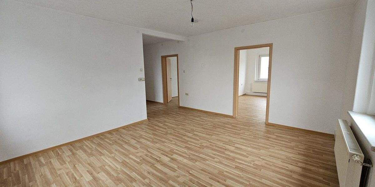 Etagenwohnung Brand-Erbisdorf / Langenau Langenau - 3 Zimmer, 68 m&sup2;, 62.000&euro; | Angebot:25770228