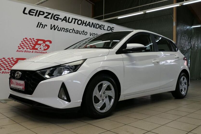 i20