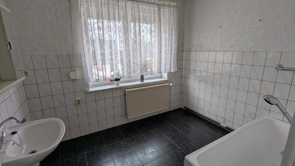 Doppelhaushälfte Zschopau - 12 Zimmer, 171 m&sup2;, 173.000&euro; | Angebot:26348312