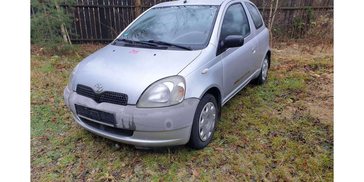 Toyota Yaris 130.000 km 1.000 € Chemnitz 09111