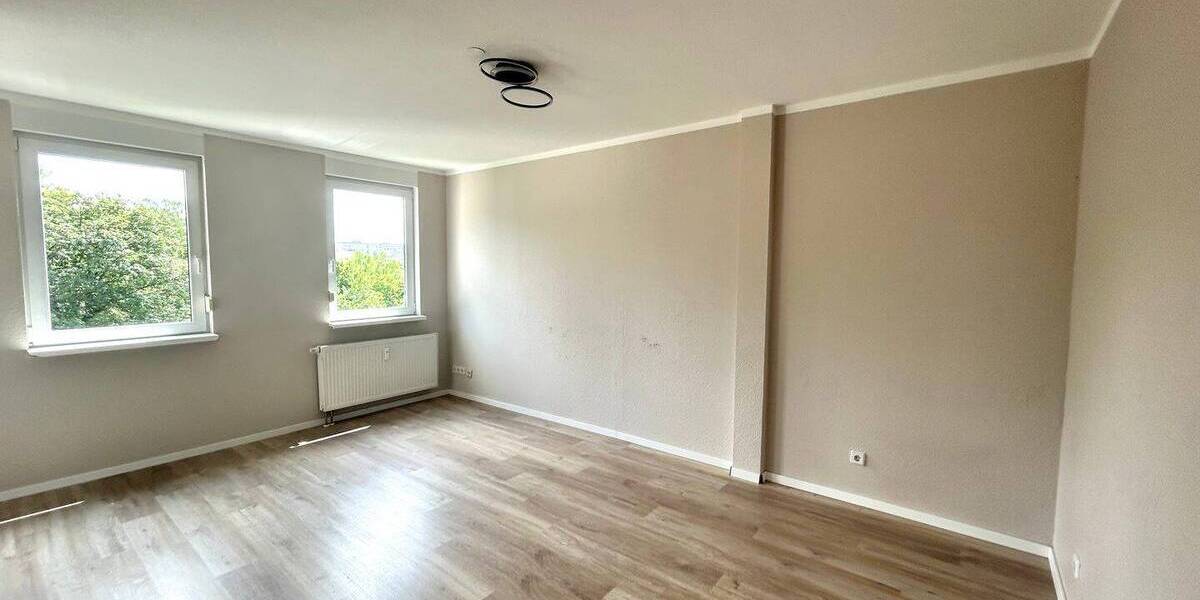 Etagenwohnung Chemnitz Bernsdorf - 3 Zimmer, 84 m&sup2;, 520&euro; | Angebot:26929820