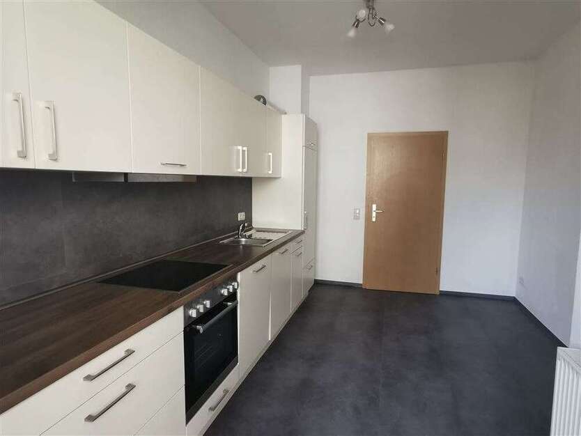 Wohnung zum Kaufen in Chemnitz 79.000 € 71.48 m²