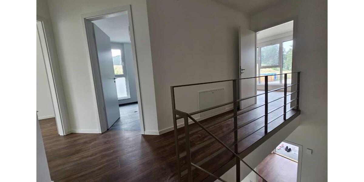 Doppelhaushälfte Mülsen - 4 Zimmer, 124 m&sup2;, 1.350&euro; | Angebot:22307475