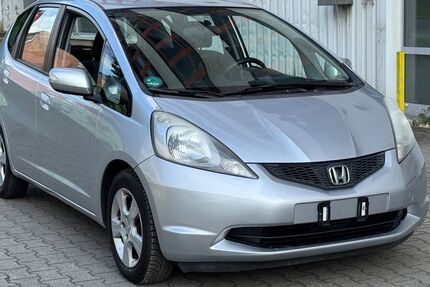 Honda Jazz 110.000 km 4.990 &euro; Chemnitz 09120