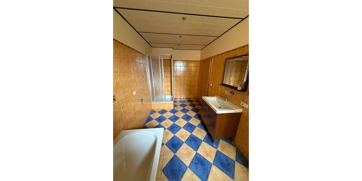 Einfamilienhaus Lichtenstein / Sa. Lichtenstein - 8 Zimmer, 230 m&sup2;, 198.000&euro; | Angebot:26555132