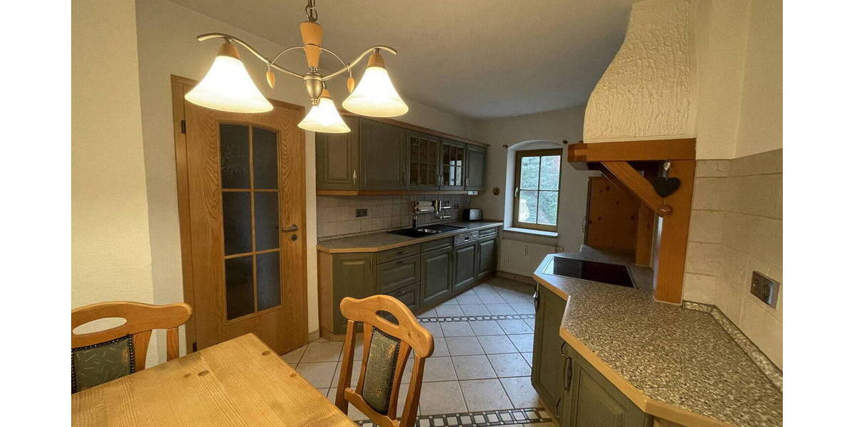 Mehrfamilienhaus, Wohnhaus Burgstädt - 1 Zimmer, 230 m&sup2;, 255.000&euro; | Angebot:25957478