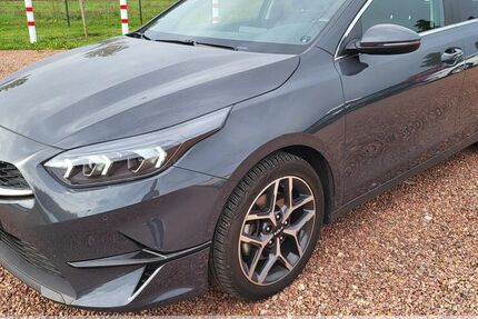 Kia ceed / Ceed 39.830 km 20.499 &euro; Chemnitz - Mittelbach 09224