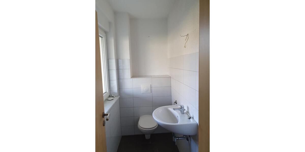 Doppelhaushälfte Großschirma - 4 Zimmer, 100 m&sup2;, 1.200&euro; | Angebot:26201498