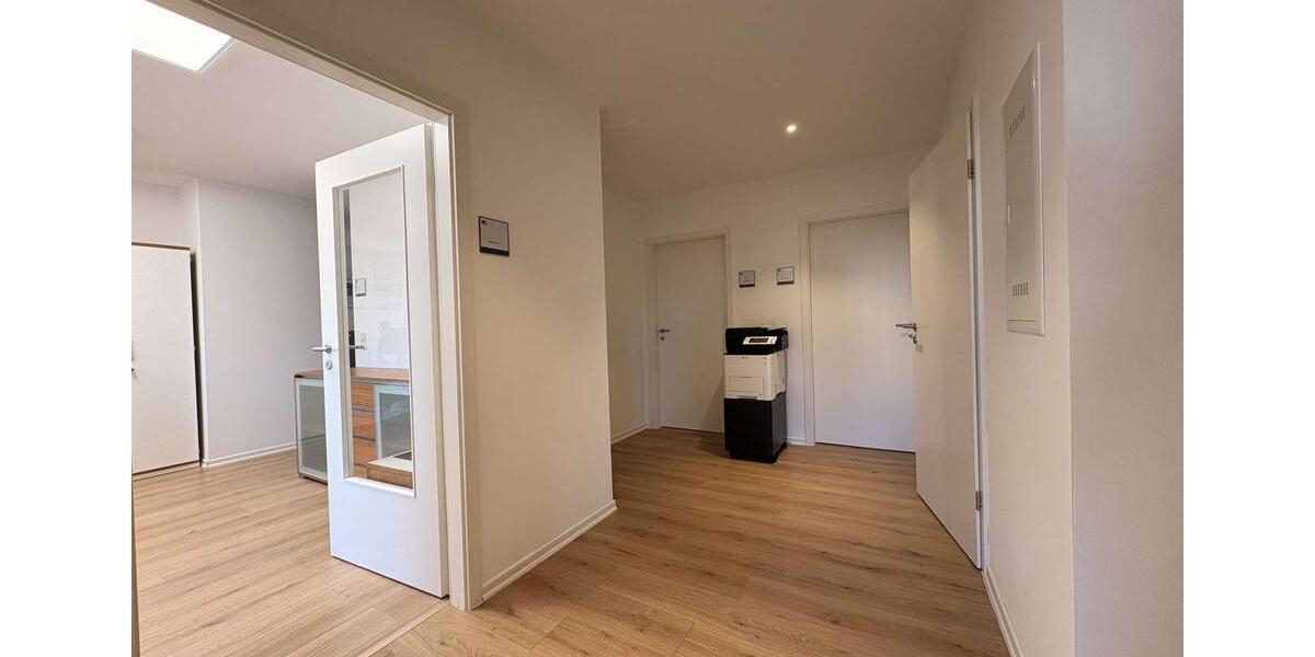 Etagenwohnung Chemnitz Hilbersdorf - 4 Zimmer, 109 m&sup2;, 709&euro; | Angebot:25052994