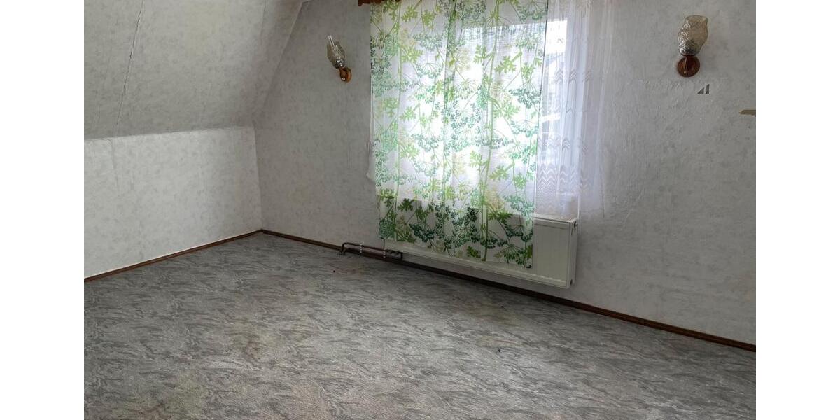 Einfamilienhaus Limbach-Oberfrohna Oberfrohna - 4 Zimmer, 124 m&sup2;, 46.000&euro; | Angebot:26619876
