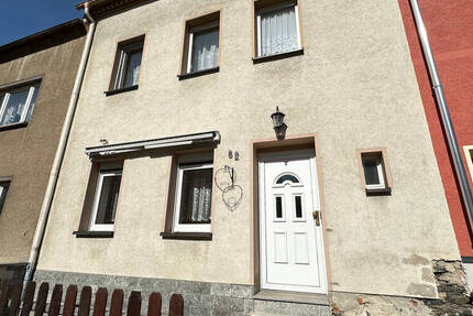 Reihenmittelhaus in Lößnitz mit 6 Zimmern: Einfamilienhaus zentrumsnah mit Erweiterungspotential 1 zimmer