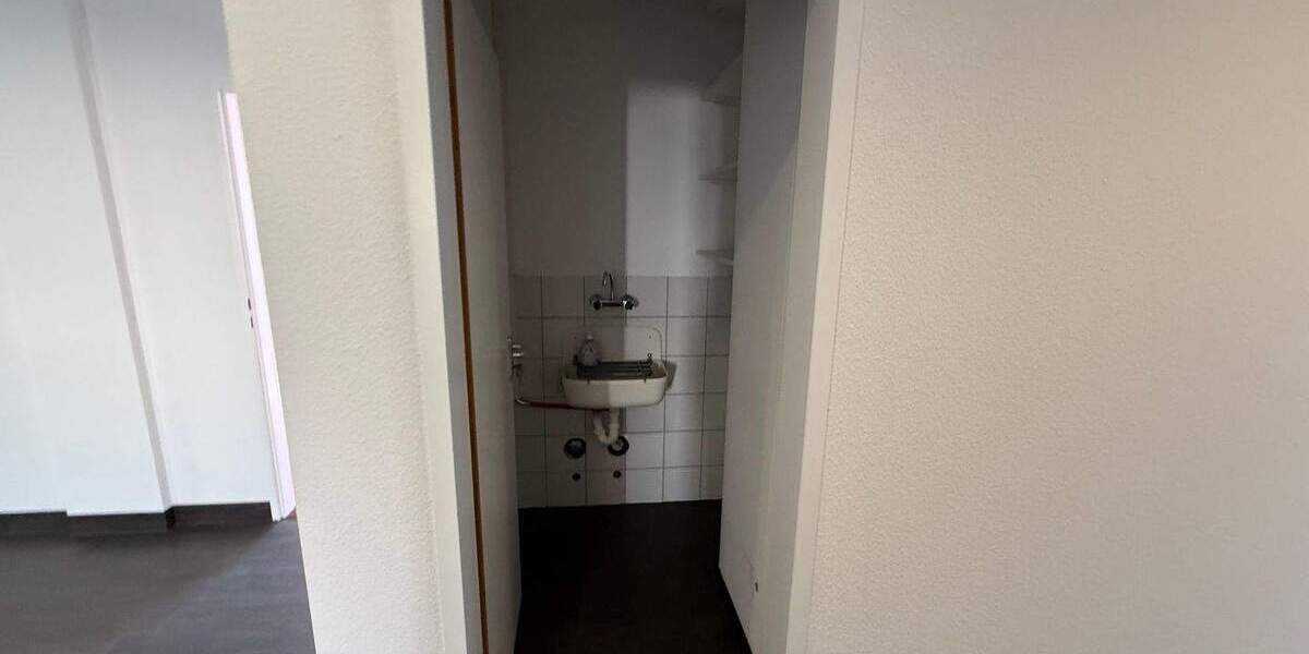 Gewerbeobjekt Chemnitz Zentrum - 1 Zimmer, 380 m&sup2;, 3.800&euro; | Angebot:25680088