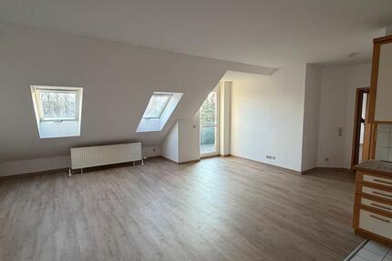Dachterrassenwohnung, Lift, TG-Stlp., EBK 2 zimmer
