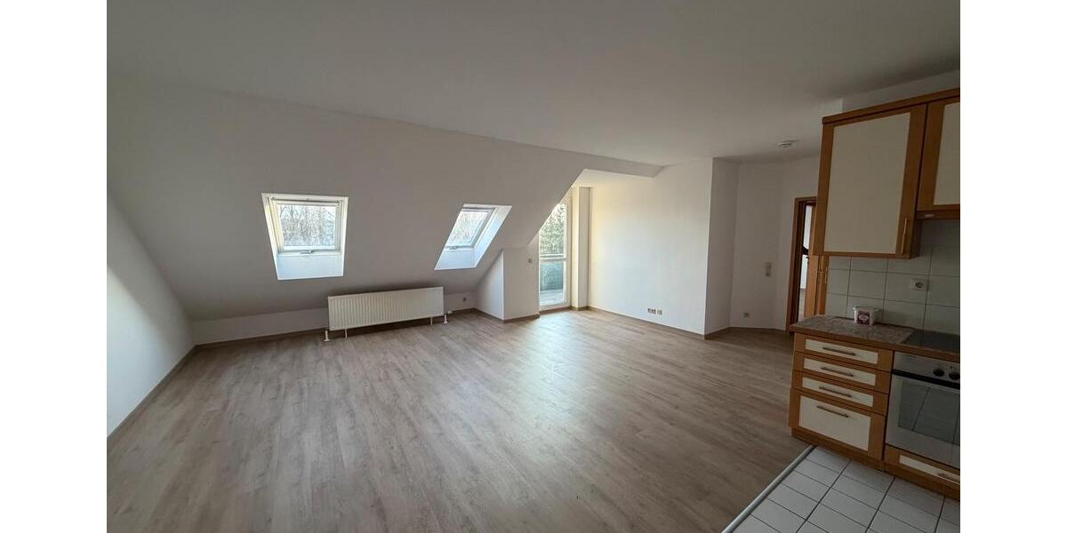 Dachterrassenwohnung, Lift, TG-Stlp., EBK 2 zimmer