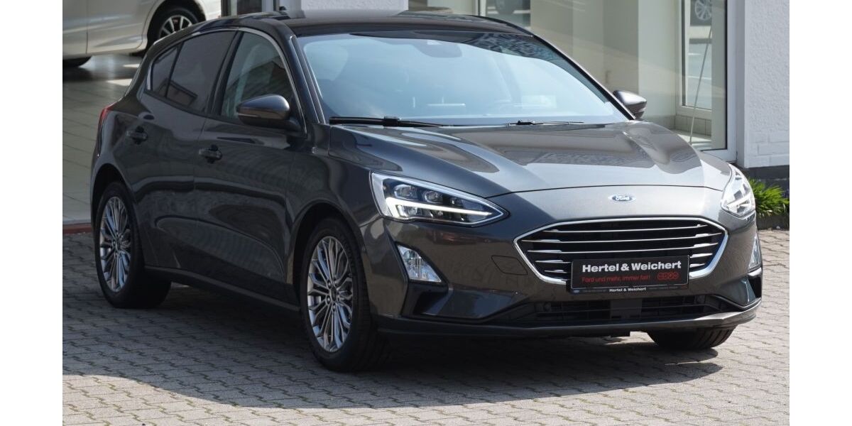 Ford Focus 70.000 km 13.990 € Hainichen 09661