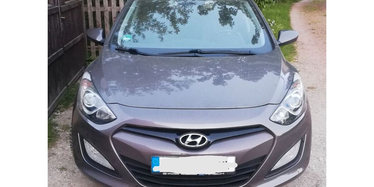 Hyundai i30 103.000 km 6.000 &euro; Penig 09322