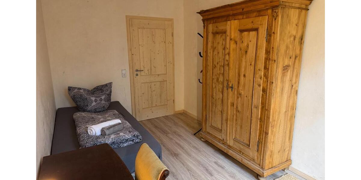 Rendite-Objekt 4-Zimmer Wohnung Alt Chemnitz Denkmalschutz 91,8 4 zimmer