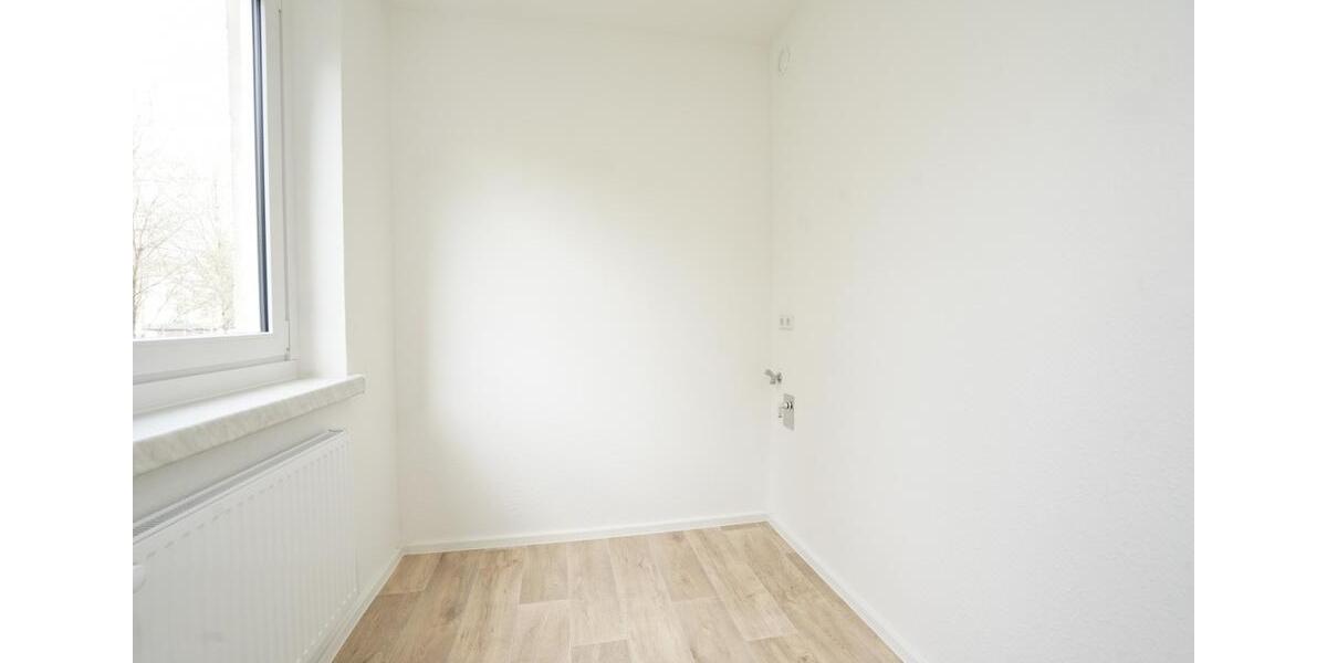 Erdgeschoßwohnung Chemnitz Adelsberg - 3 Zimmer, 92 m&sup2;, 571&euro; | Angebot:26295080