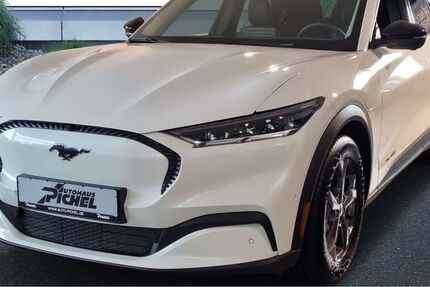 Ford Mustang Mach-E 8.000 km 39.990 &euro; Hartmannsdorf 09232