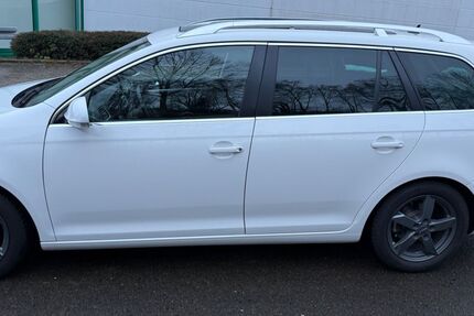 VW Golf 115.500 km 8.300 &euro; Lößnitz 08294