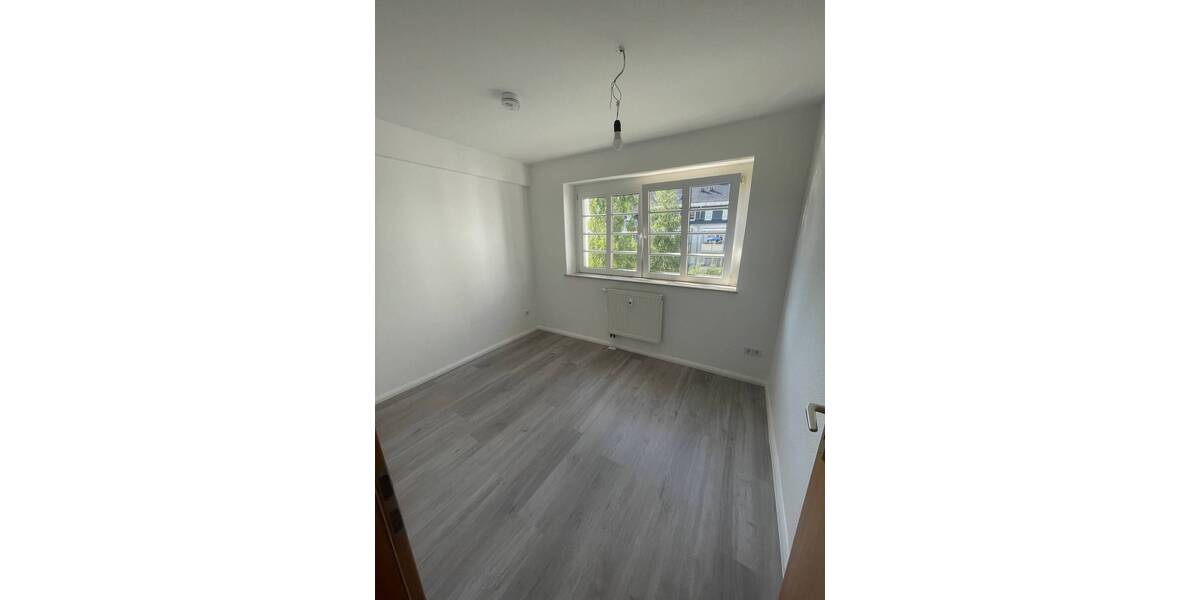 Etagenwohnung Chemnitz Lutherviertel - 2 Zimmer, 43 m&sup2;, 280&euro; | Angebot:26816881