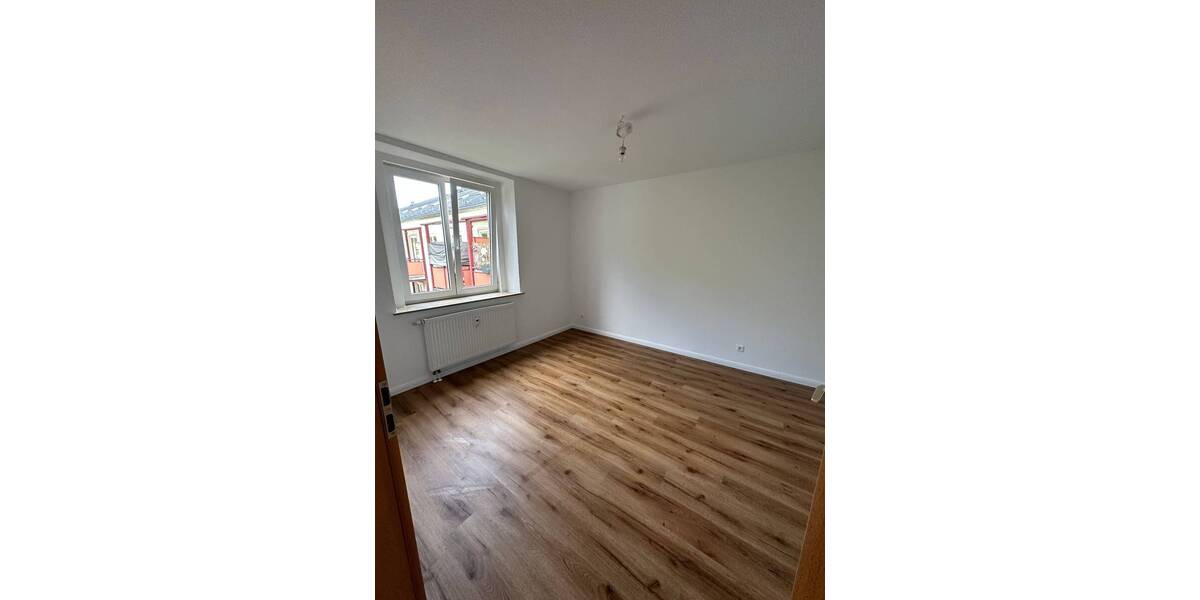 Etagenwohnung Chemnitz Sonnenberg - 3 Zimmer, 64 m&sup2;, 450&euro; | Angebot:26487720