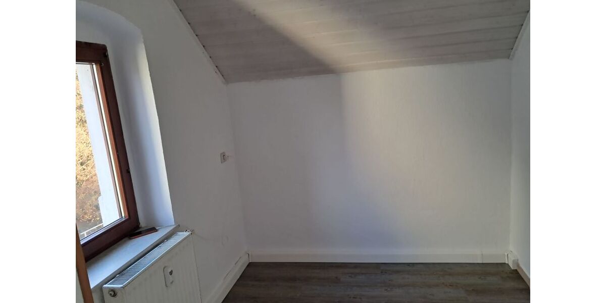 3-RAUMWOHNUNG - ZENTRAL -MITTEN IN WITTGENSDORFChemnitz - Etagenwohnung Chemnitz Wittgensdorf | Angebot:26357993