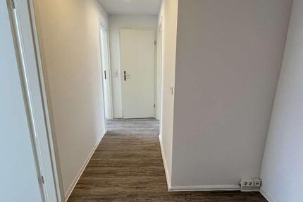Wohnung Chemnitz Ebersdorf - 3 Zimmer, 63 m&sup2;, 400&euro; | Angebot:24510402