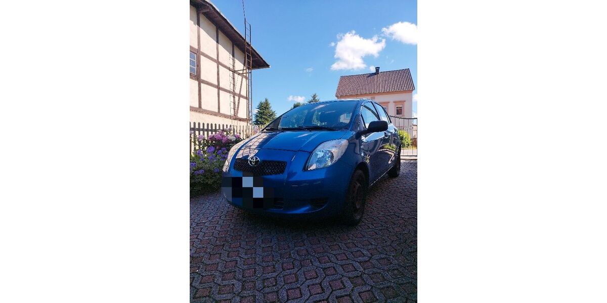 Toyota Yaris 94.066 km 3.000 &euro; Penig 09322