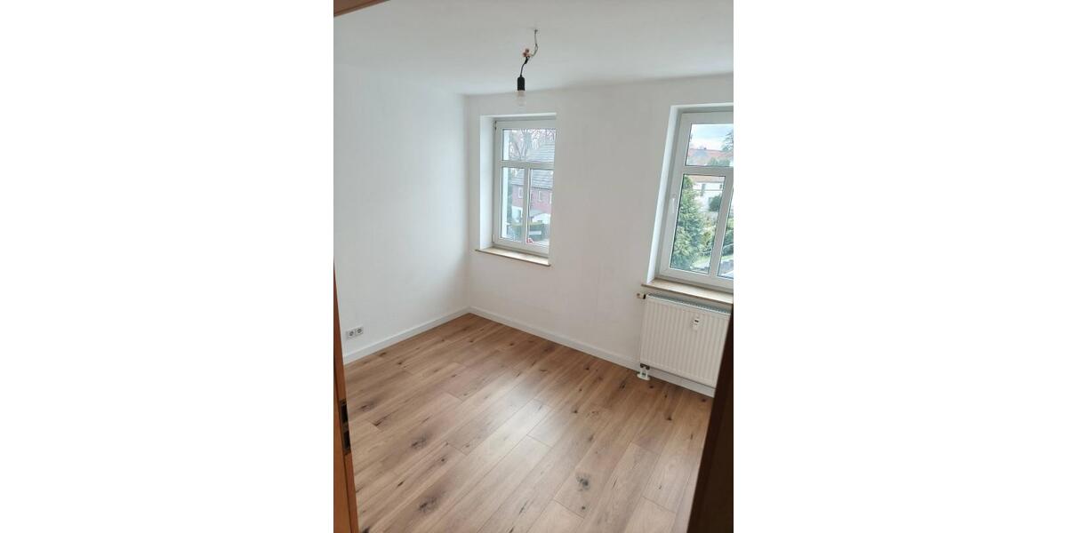 Etagenwohnung Chemnitz Wittgensdorf - 2 Zimmer, 43 m&sup2;, 300&euro; | Angebot:26338026
