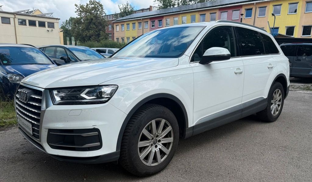 Audi Q7 248.986 km 16.999 &euro; Chemnitz 09120