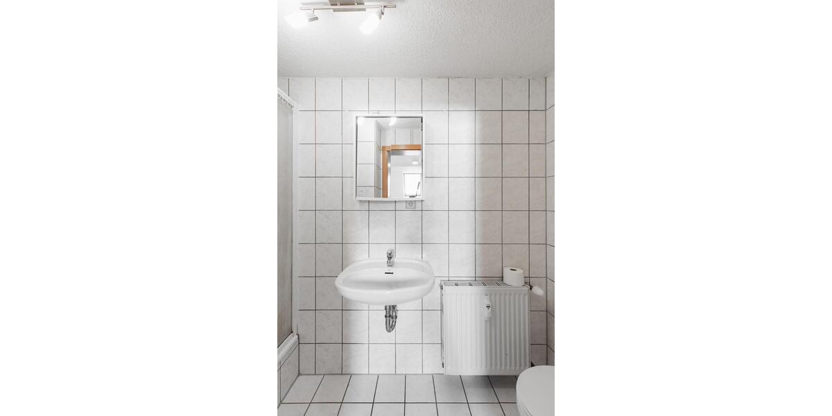 Etagenwohnung Lichtenstein (Sachsen) - 6 Zimmer, 1.000&euro; | Angebot:23428142