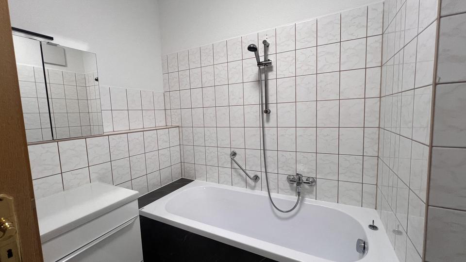 Etagenwohnung Chemnitz Markersdorf - 2 Zimmer, 55 m&sup2;, 300&euro; | Angebot:26624038
