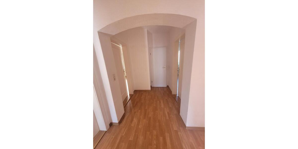 Etagenwohnung Zschopau - 3 Zimmer, 65 m&sup2;, 422&euro; | Angebot:26262080
