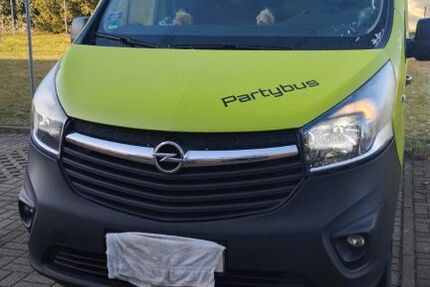 Opel Vivaro 106.000 km 12.500 € Limbach-Oberfrohna 09212