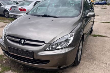 Peugeot 307 182.936 km 1.499 &euro; Chemnitz 09114