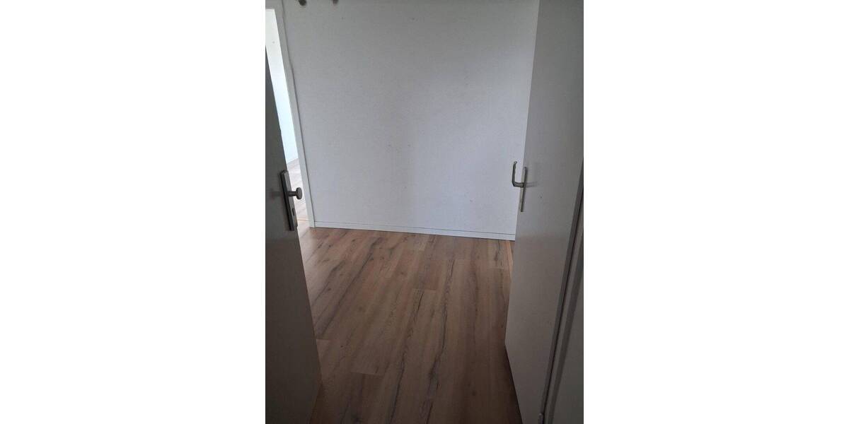 Etagenwohnung Drebach OT Venusberg Venusberg - 4 Zimmer, 90 m&sup2;, 470&euro; | Angebot:26916767
