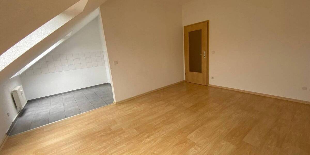 Etagenwohnung Chemnitz Lutherviertel - 3 Zimmer, 57 m&sup2;, 327&euro; | Angebot:26320318